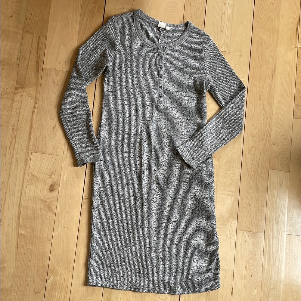 Gap Maternity Gray Long Sleeve Knit Dress